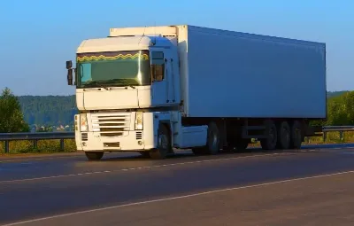 İzmir ile Üzümlü Arası Öğrenci Eşyası Taşıma